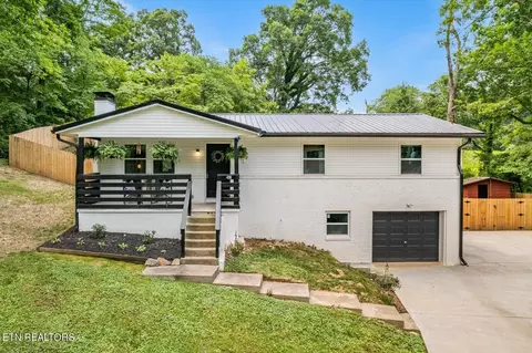 430 Sherwood Estates Cir, Clinton, TN 37716