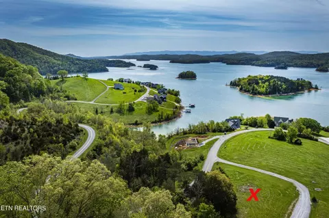 655 Russel Brothers Rd, Sharps Chapel, TN 37866