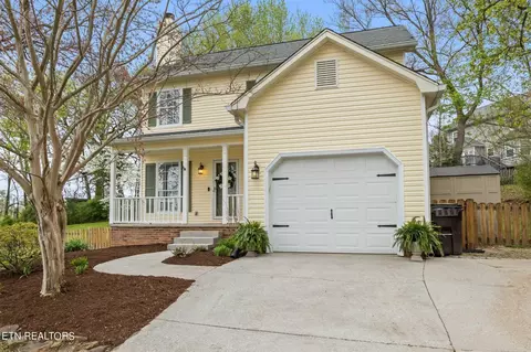 608 Waterford Dr, Knoxville, TN 37934
