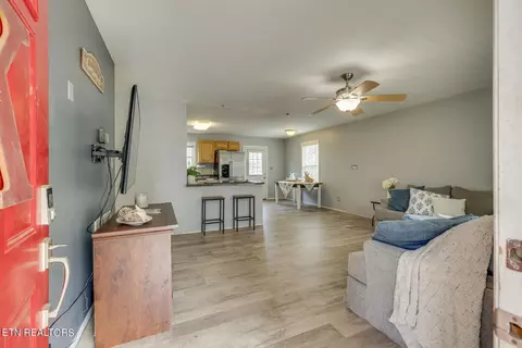 116 Valley View Ln, Heiskell, TN 37754 photo 3
