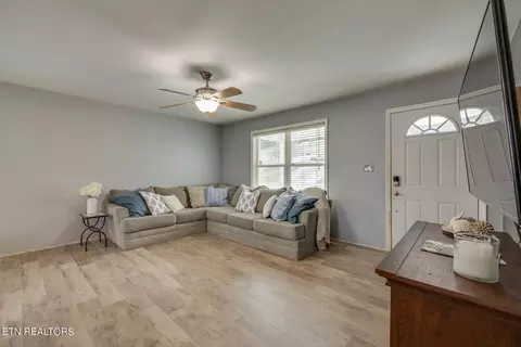 116 Valley View Ln, Heiskell, TN 37754 photo 4