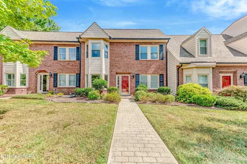 322 Suburban Rd, Knoxville, TN 37923