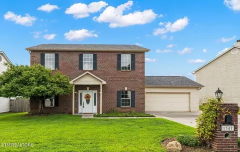 1347 Chatam Ridge Ln, Knoxville, TN 37932