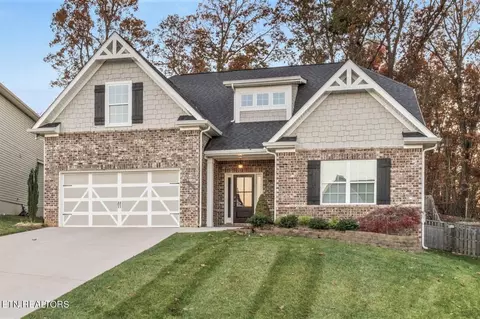 3369 Flagstaff Ln, Knoxville, TN 37931