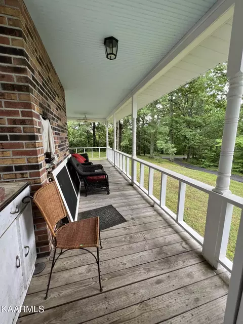 561 Grape Rough Rd, Oneida, TN 37841 photo 11