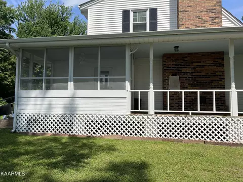 561 Grape Rough Rd, Oneida, TN 37841 photo 5