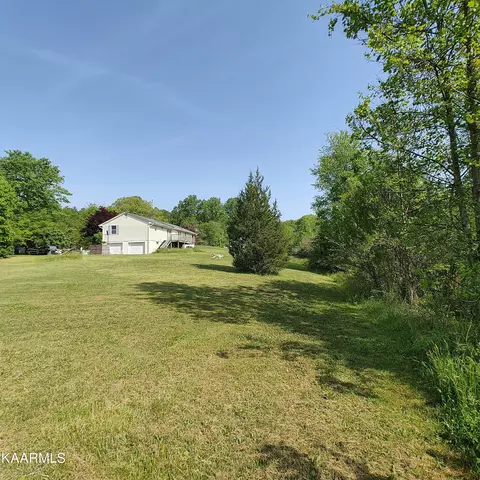 9900 Heiskell Rd, Heiskell, TN 37754 photo 4