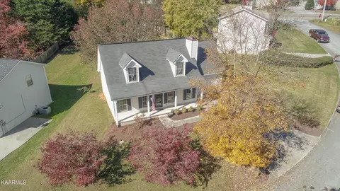 3705 Holgate Ln, Powell, TN 37849 photo 3