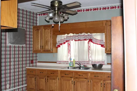 115 Sharp Rd, Athens, TN 37303 photo 9