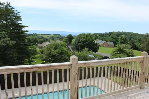 604 Emerald Ave, Kodak, TN 37764 photo 9
