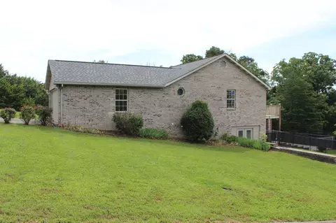 604 Emerald Ave, Kodak, TN 37764 photo 6