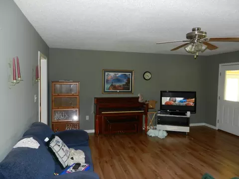 511 Cooper Lake Rd, Oneida, TN 37841 photo 10