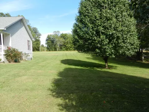511 Cooper Lake Rd, Oneida, TN 37841 photo 4