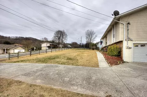 310 S Apache Rd, Clinton, TN 37716 photo 36