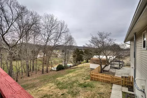 310 S Apache Rd, Clinton, TN 37716 photo 11