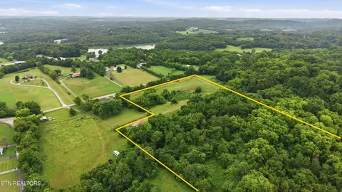 4531 Miser Station Rd, Friendsville, TN 37737