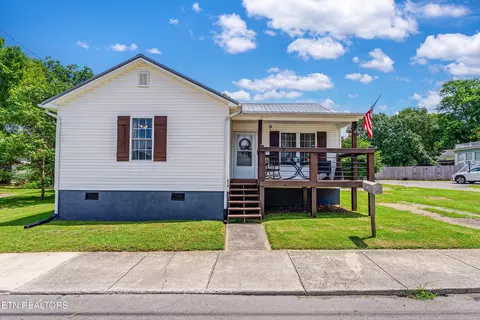 214 S Church St, Rogersville, TN 37857