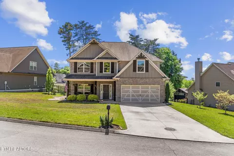 231 Fallon Ln, Lenoir City, TN 37771