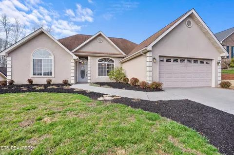 2401 Blue Meadow Ln, Knoxville, TN 37932