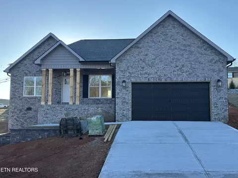 515 Carrington Blvd, Lenoir City, TN 37771