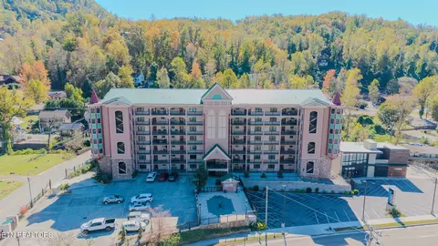210 Roaring Frk #STE 602, Gatlinburg, TN 37738