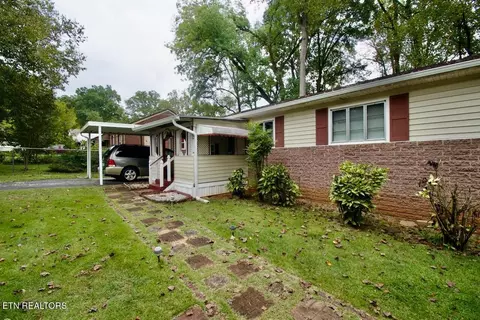 206 Hartford Rd, Knoxville, TN 37920