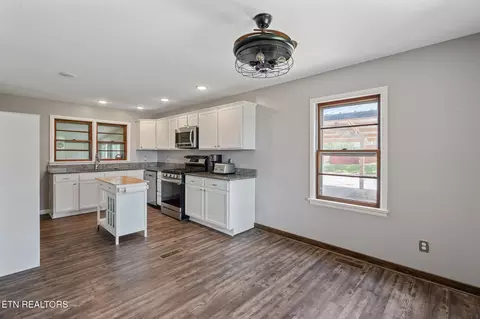 655 Old Stage Rd, Greeneville, TN 37745 photo 24