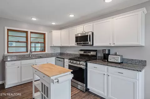 655 Old Stage Rd, Greeneville, TN 37745 photo 26