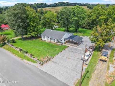 655 Old Stage Rd, Greeneville, TN 37745 photo 3