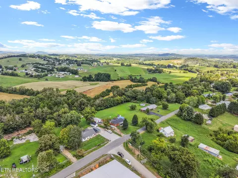 655 Old Stage Rd, Greeneville, TN 37745 photo 10