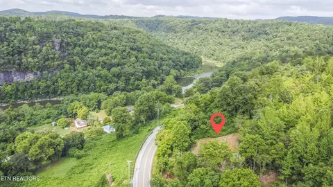 262 Ballfield Rd, Oakdale, TN 37829