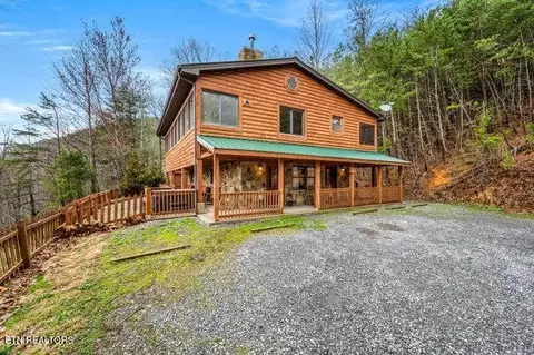 3746 Swearingen Way, Sevierville, TN 37862