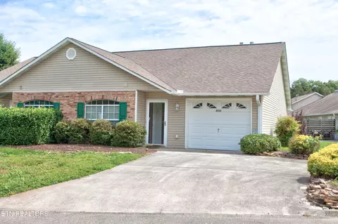 7443 Creek Song Ct, Knoxville, TN 37920