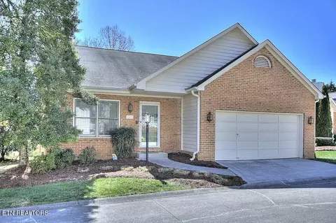 10046 Mccormick Pl, Knoxville, TN 37923