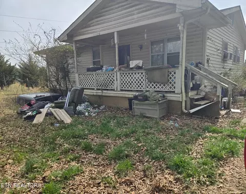 9337 Strawberry Plains Pike, Strawberry Plains, TN 37871