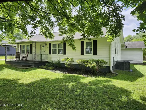 3232 Boright Dr, Knoxville, TN 37917