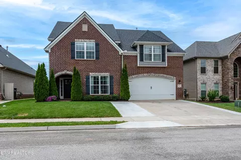 2571 Blackberry Ridge Blvd, Knoxville, TN 37932