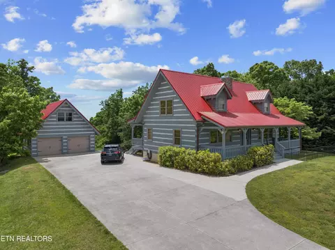 311 Battlefield Dr, Dandridge, TN 37725