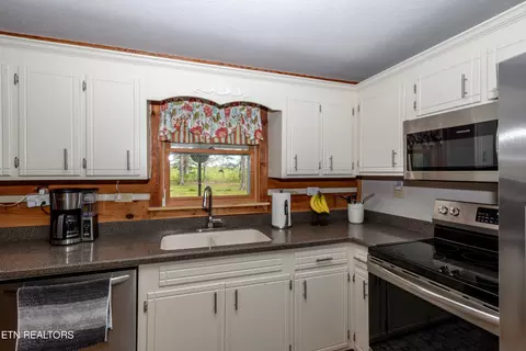 1075 Pine Ridge Ln, Clarkrange, TN 38553 photo 14