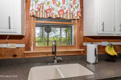 1075 Pine Ridge Ln, Clarkrange, TN 38553 photo 15