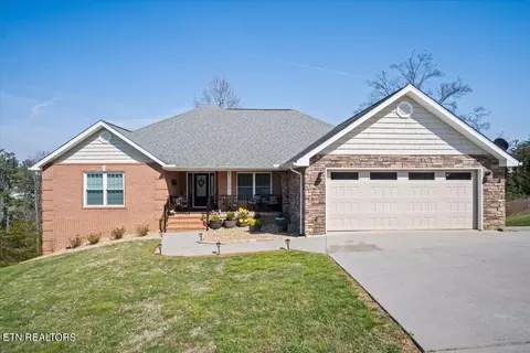 3244 Sandpiper Ct, Kodak, TN 37764