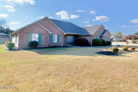 2202 Dublin Dr, Maryville, TN 37803