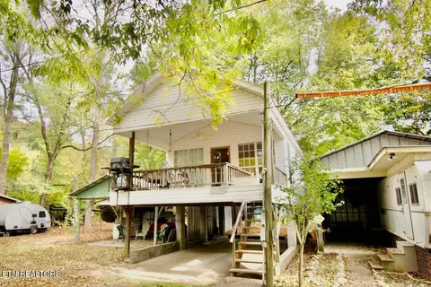 4 Carnes Rd, Townsend, TN 37882
