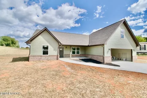 1486 E Brown School Rd, Maryville, TN 37804