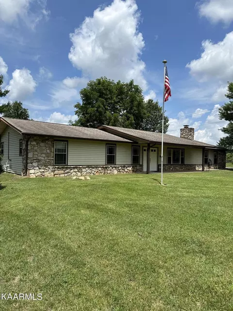 148 Grandview Dr, Kodak, TN 37764