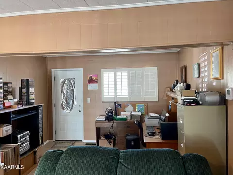 105 Natalie Dr, Oneida, TN 37841 photo 8