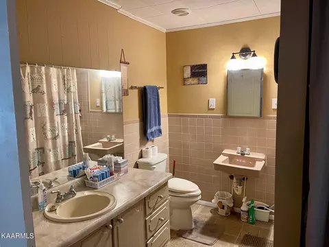 105 Natalie Dr, Oneida, TN 37841 photo 4