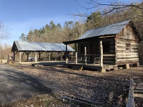 424 Mountain John Loop, Townsend, TN 37882 photo 15