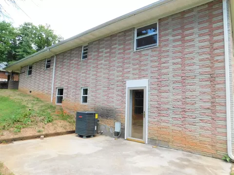 7447 Evolene Cir, Talbott, TN 37877 photo 12