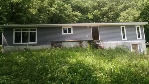 3913 Roberts Rd, Corryton, TN 37721 photo 2